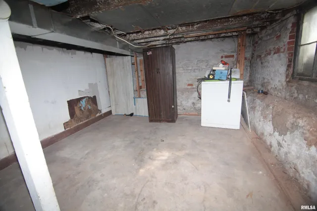 $58,500 | 540 46th Street, Rock Island, IL 61201