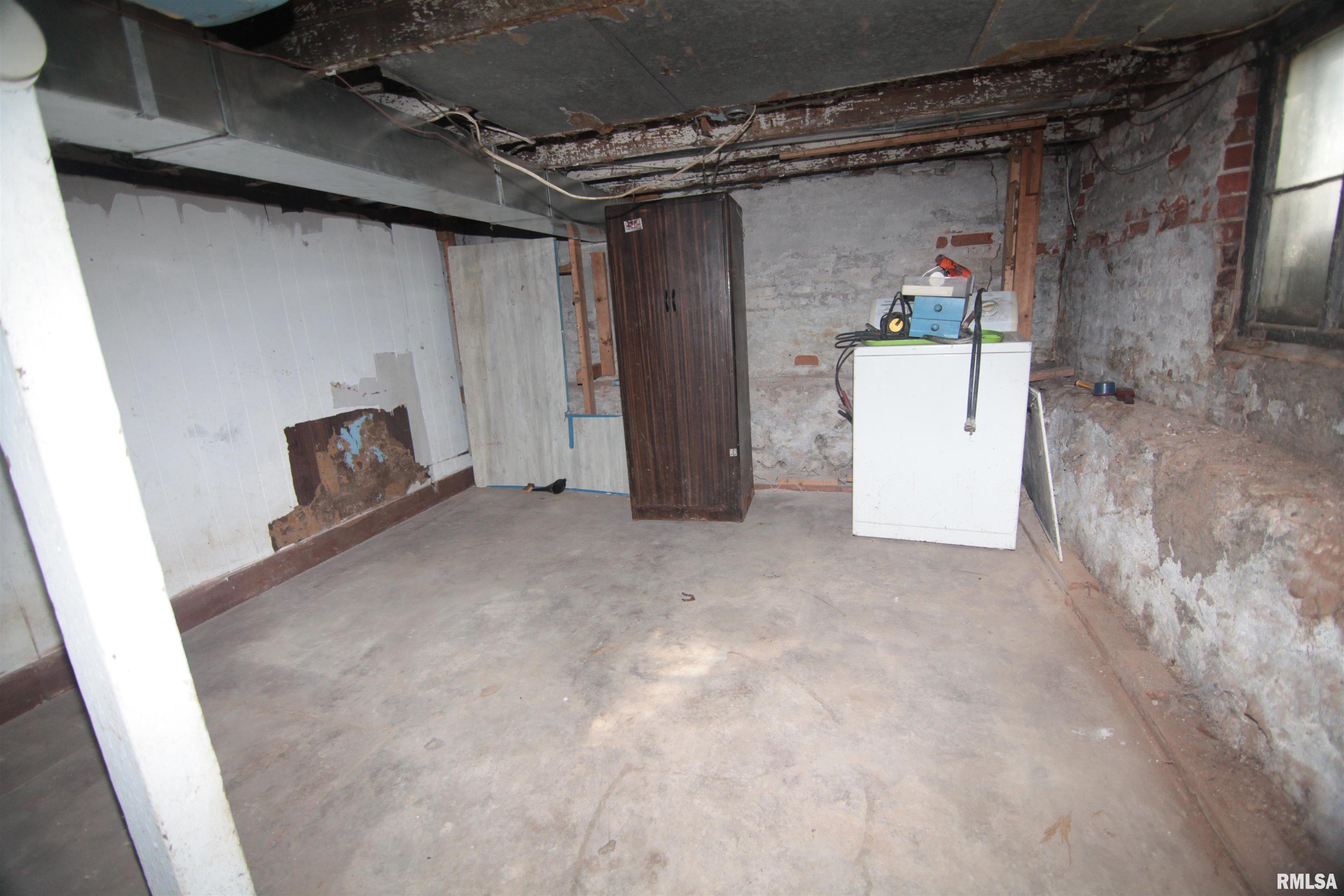 540 46th Street Rock Island, IL 61201 - Photo 22 of 29