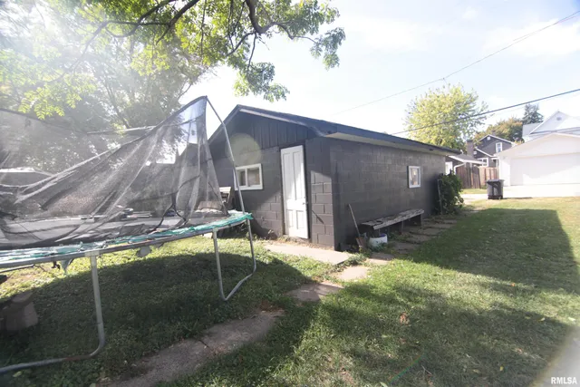 $58,500 | 540 46th Street, Rock Island, IL 61201