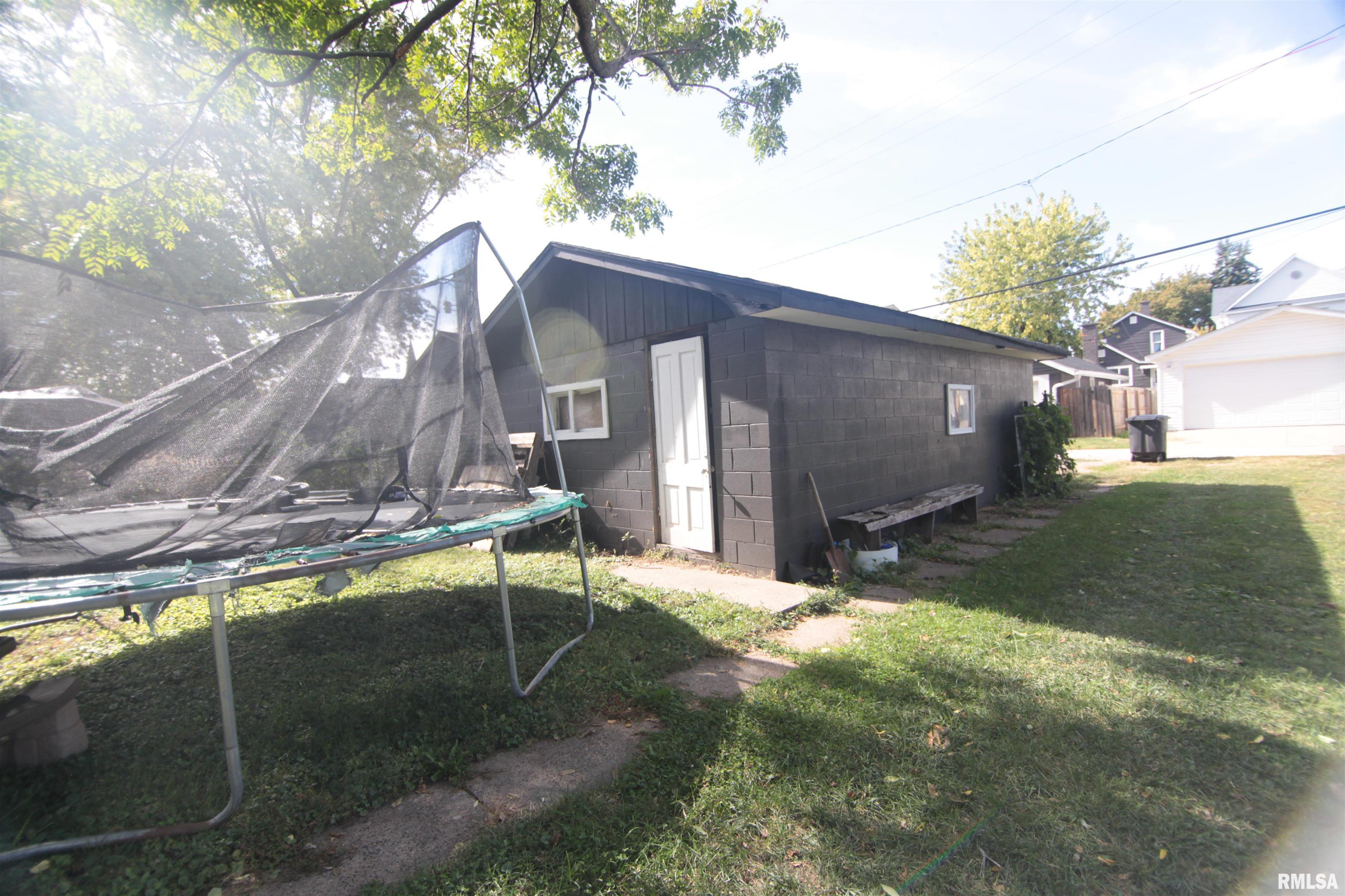 540 46th Street Rock Island, IL 61201 - Photo 26 of 29