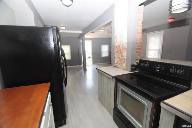 $58,500 | 540 46th Street, Rock Island, IL 61201