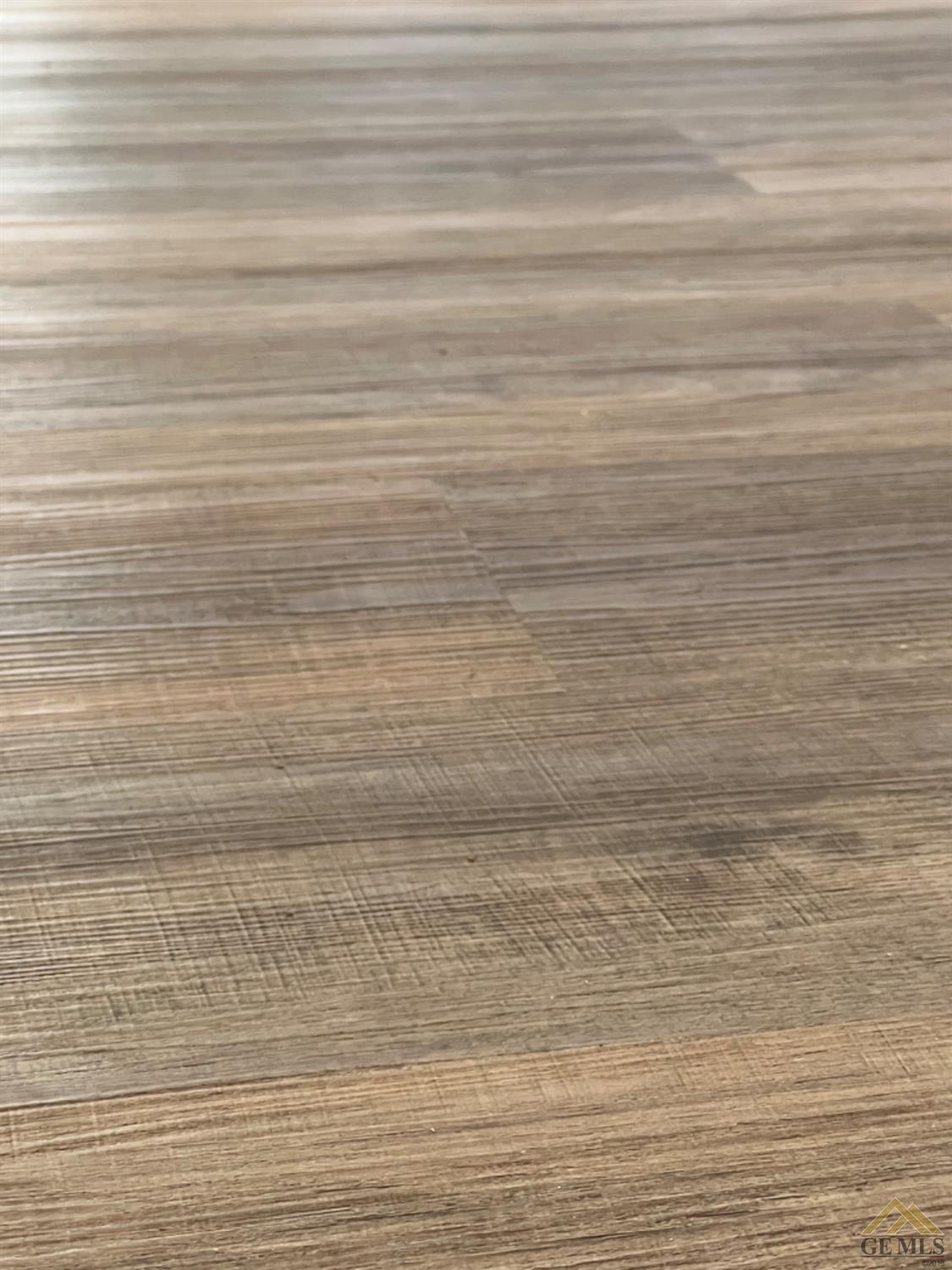 Undisclosed Address Taft, CA 93268 - Photo 8 of 18 a bathroom with a bathtub