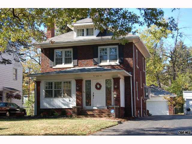 281 North Ardmore Road Bexley, OH 43209 - Photo 1 of 18