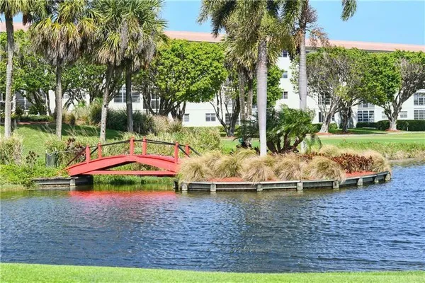 $79,900 | 2301 Lucaya Lane, Unit K3, Coconut Creek, FL 33066