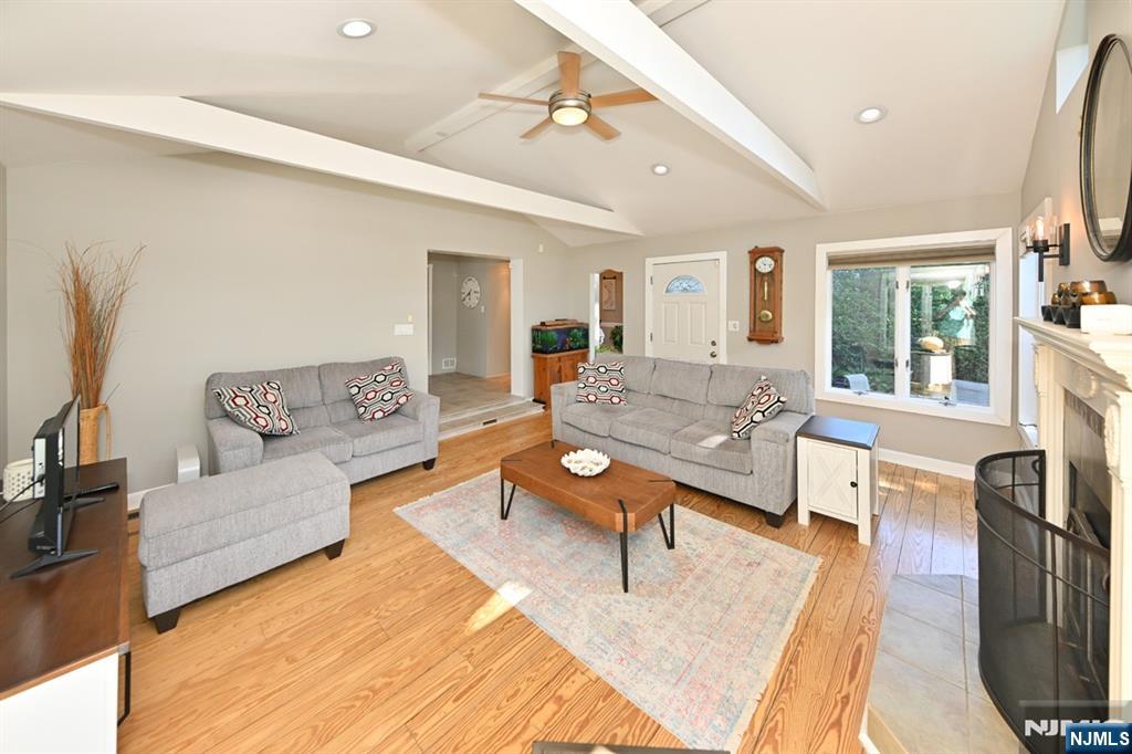 738 Grant Avenue Maywood, NJ 07607 - Photo 8 of 37