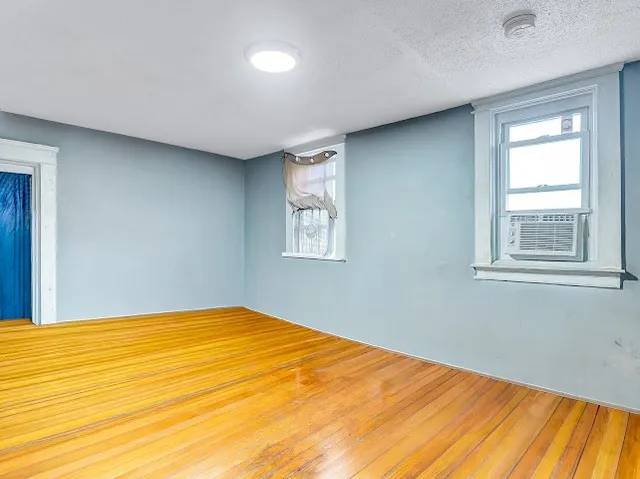 $600,000 | 300 Admiral Street, Providence, RI 02908