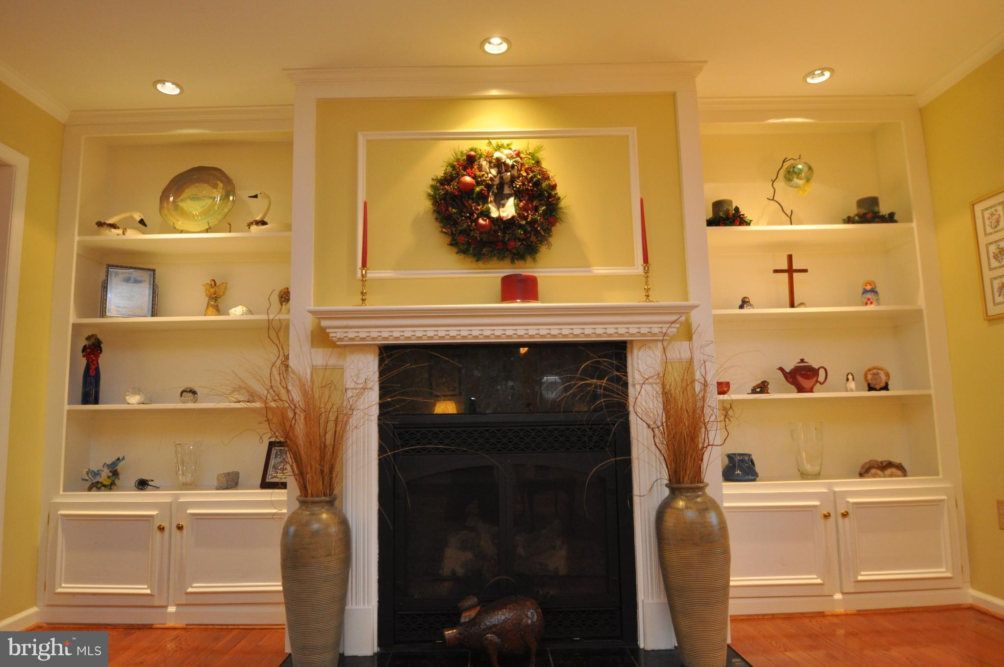 2412 Coon Club Road Westminster, MD 21157 - Photo 4 of 28 ABSOLUTELY GORGEOUS FORMAL LIVING ROOM