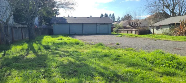 $359,500 | 2488 Giffen Avenue, Santa Rosa, CA 95407