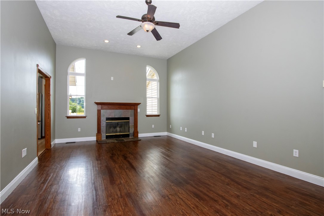10964 Parmenter Road Burbank, OH 44214 - Photo 14 of 43
