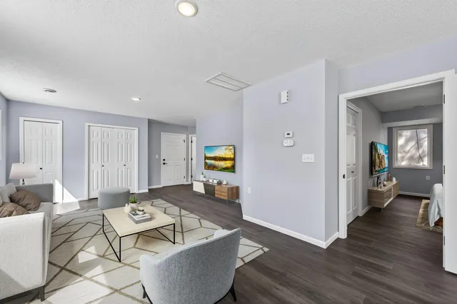 $499,000 | 725 Wilson Avenue, St. Paul, MN 55106