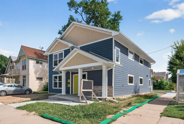 $499,000 | 725 Wilson Avenue, St. Paul, MN 55106