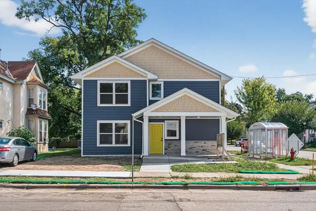 $499,000 | 725 Wilson Avenue, St. Paul, MN 55106