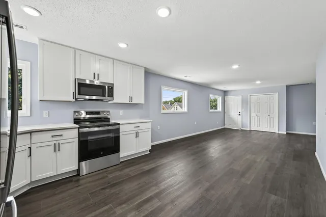 $499,000 | 725 Wilson Avenue, St. Paul, MN 55106