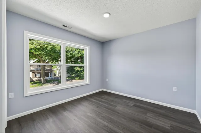 $499,000 | 725 Wilson Avenue, St. Paul, MN 55106