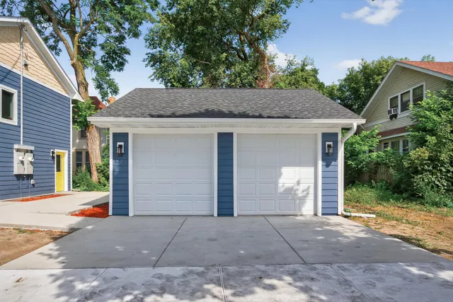 $499,000 | 725 Wilson Avenue, St. Paul, MN 55106