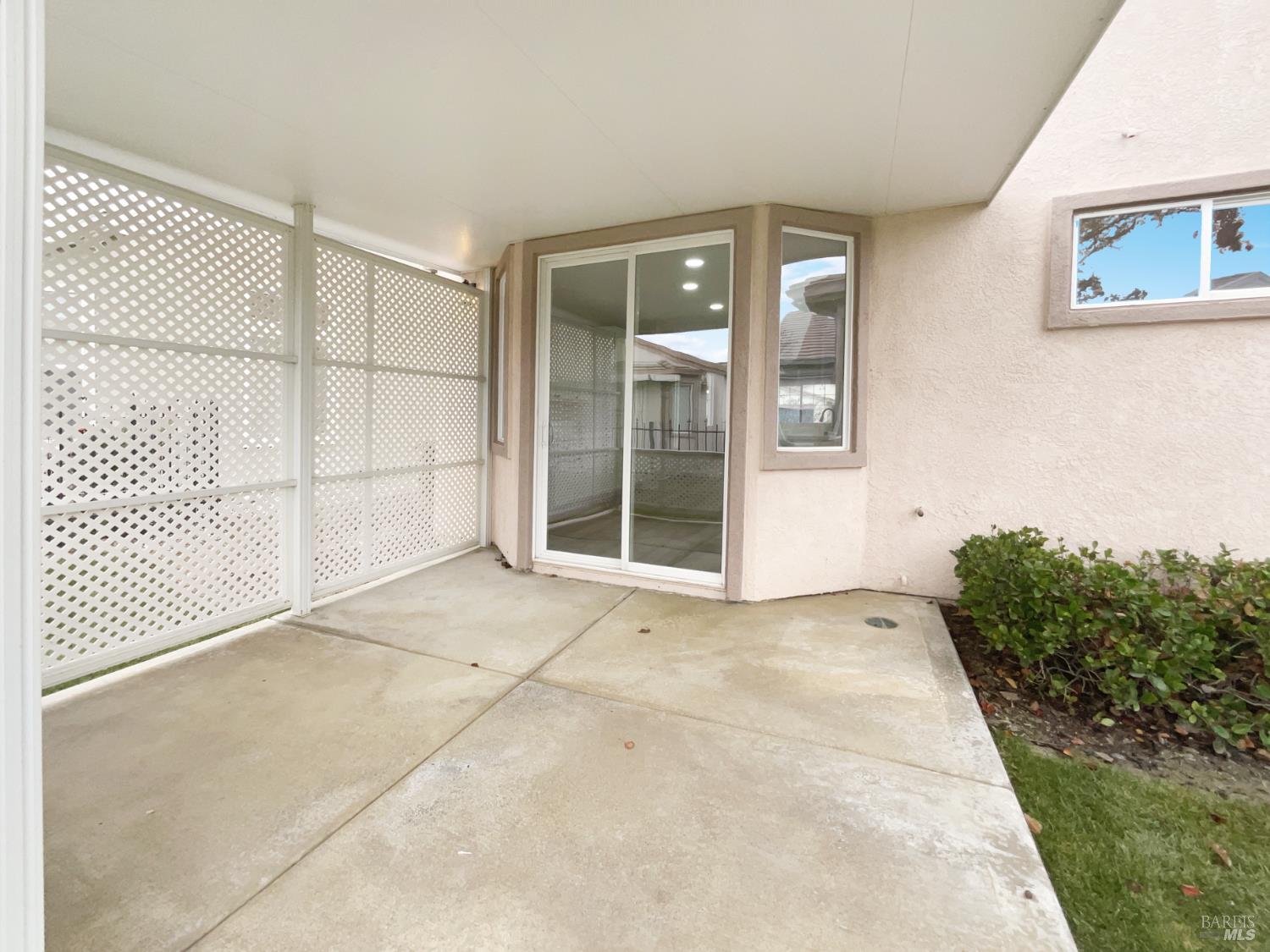 971 Bridgeport Way Rio Vista, CA 94571 - Photo 23 of 39 a view of an empty room with a window