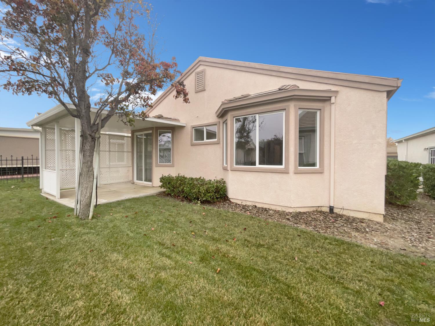 971 Bridgeport Way Rio Vista, CA 94571 - Photo 25 of 39 a view of a house with a yard