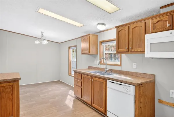 $165,000 | 20 Evergreen Drive, Burgettstown, PA 15021