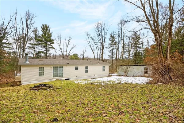 $165,000 | 20 Evergreen Drive, Burgettstown, PA 15021