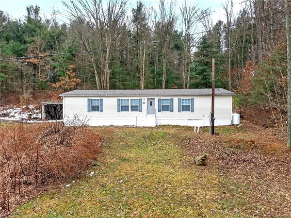 $165,000 | 20 Evergreen Drive, Burgettstown, PA 15021