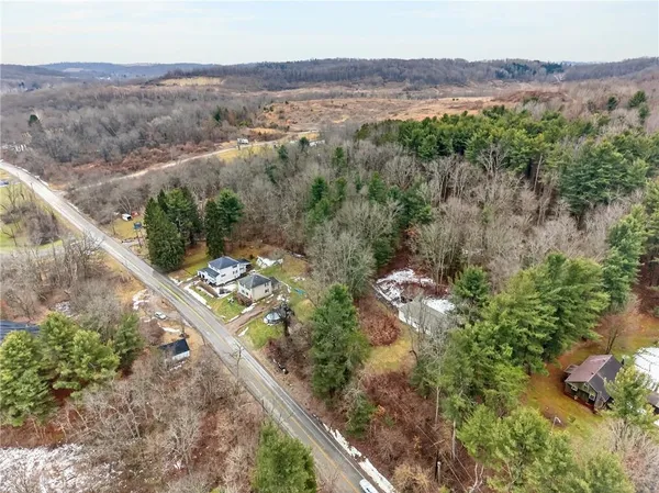 $165,000 | 20 Evergreen Drive, Burgettstown, PA 15021