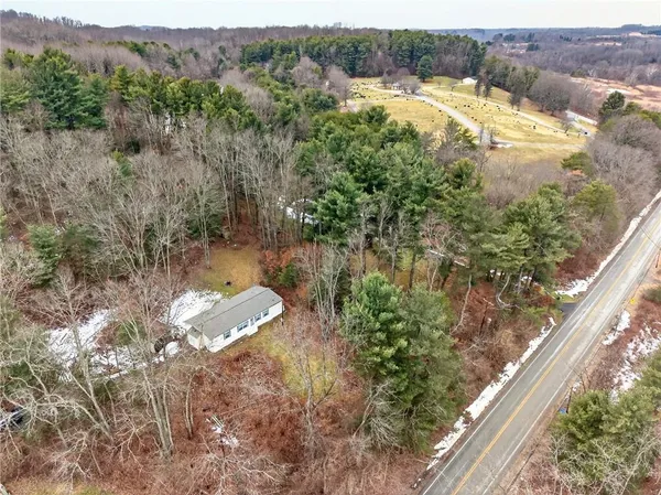 $165,000 | 20 Evergreen Drive, Burgettstown, PA 15021