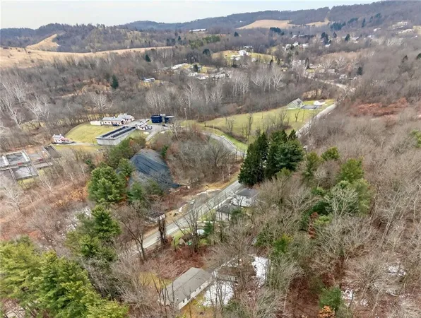 $165,000 | 20 Evergreen Drive, Burgettstown, PA 15021