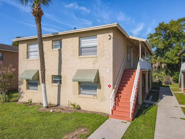 $1,350 | 714 Michigan Court, Unit 4, St. Cloud, FL 34769