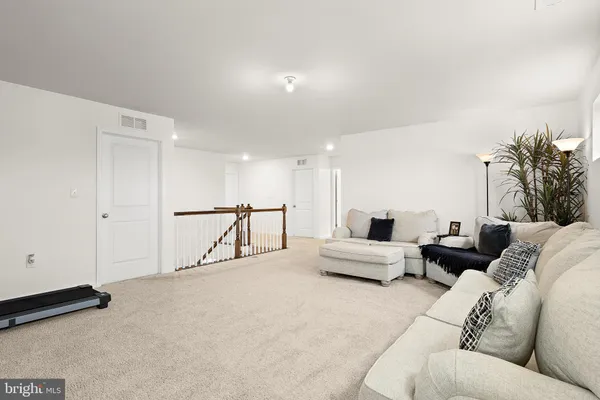 $790,000 | 15 Holloway Avenue, Manahawkin, NJ 08050