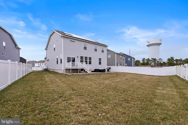 $790,000 | 15 Holloway Avenue, Manahawkin, NJ 08050