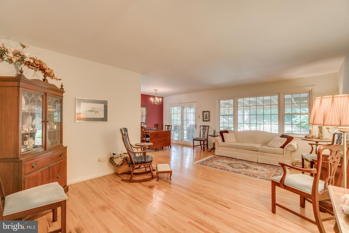 5511 Ravenel Lane Springfield, VA 22151 - Photo 4 of 18 Solid oak floors on majority of main level