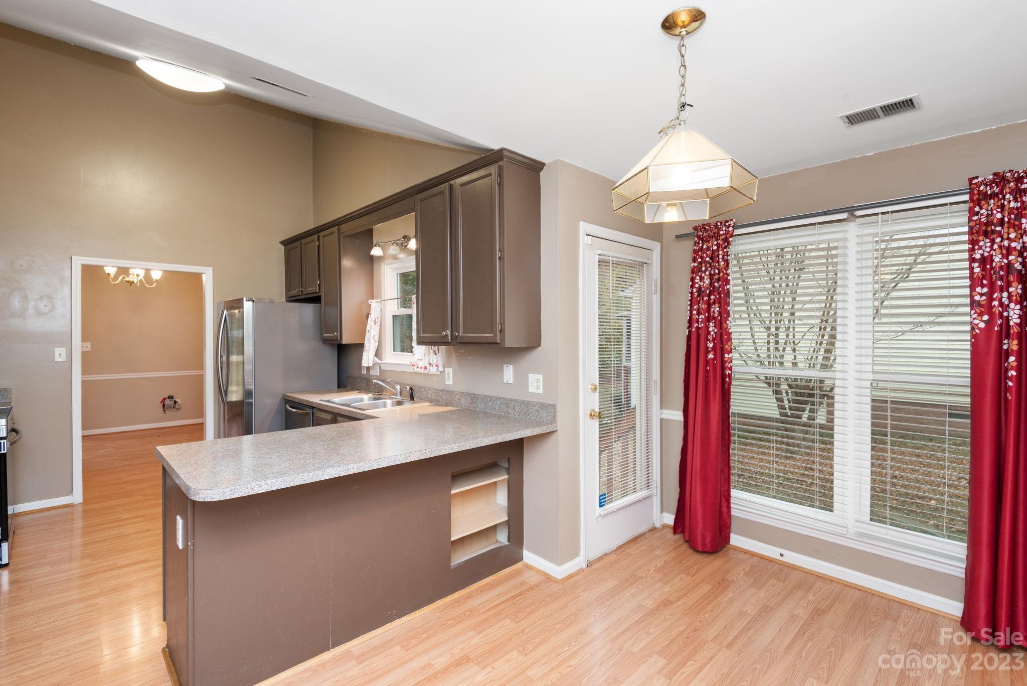1609 Running Brook Road Charlotte, NC 28214 - Photo 12 of 25 Gallery Image 12