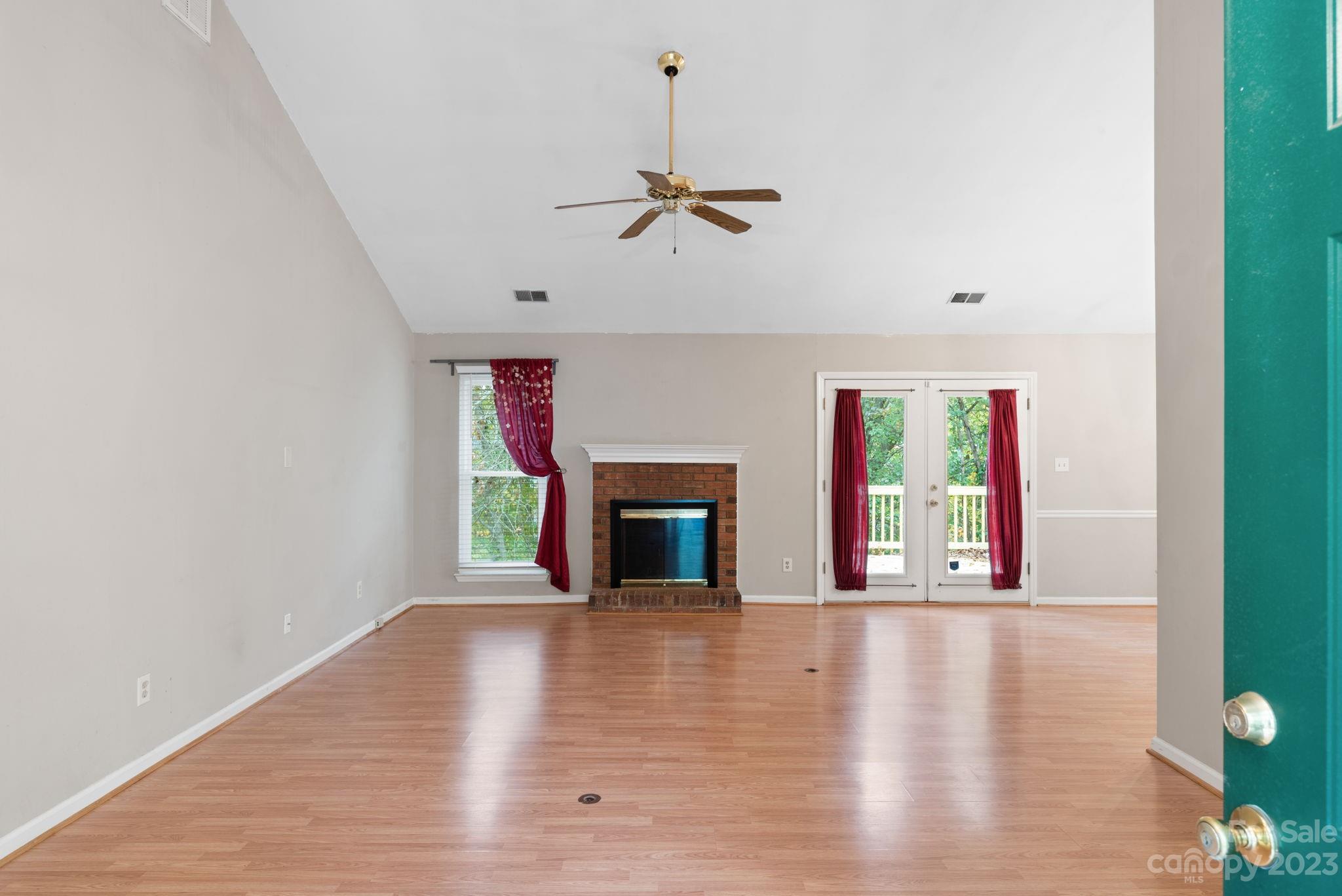 1609 Running Brook Road Charlotte, NC 28214 - Photo 4 of 25 Gallery Image 4