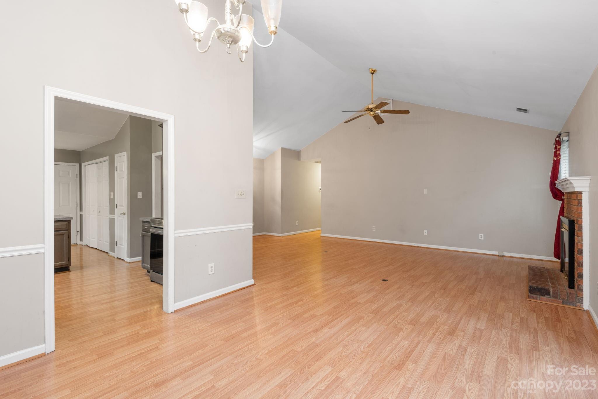1609 Running Brook Road Charlotte, NC 28214 - Photo 8 of 25 Gallery Image 8