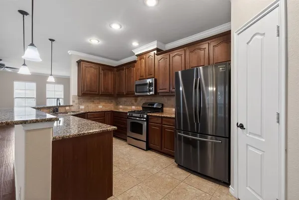 $2,650 | 4272 Kiowa Drive, Carrollton, TX 75010