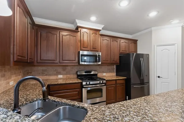 $2,650 | 4272 Kiowa Drive, Carrollton, TX 75010