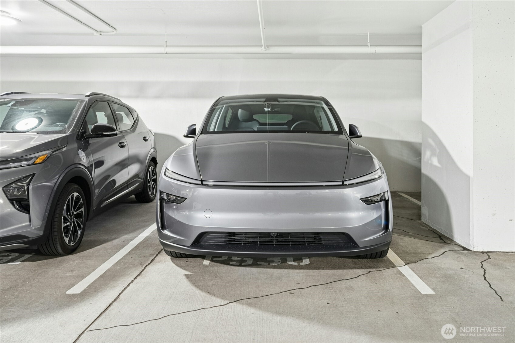 1808 Minor Avenue, Unit 3213 Seattle, WA 98101 - Photo 20 of 40 a car parked in garage