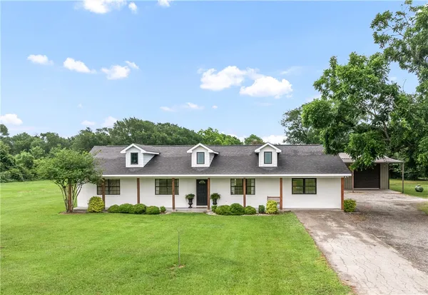 $675,000 | 10299 County Road 309, Navasota, TX 77868