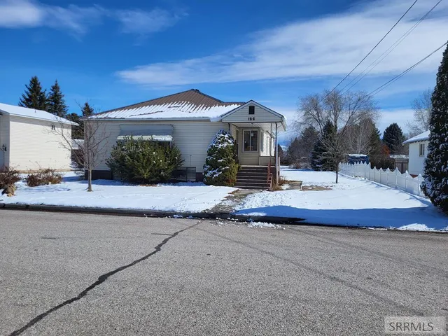 $398,900 | 155 South 4th W Street, Preston, ID 83263