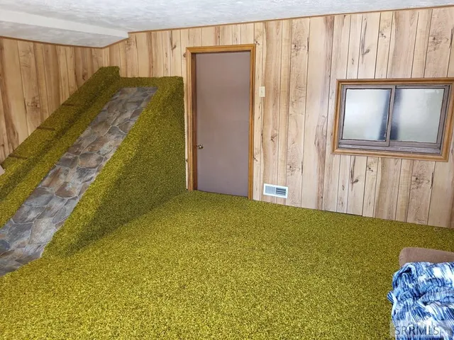 $398,900 | 155 South 4th W Street, Preston, ID 83263