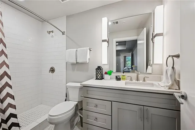 $325,000 | 900 Bartholomew Street, Unit 415, New Orleans, LA 70117