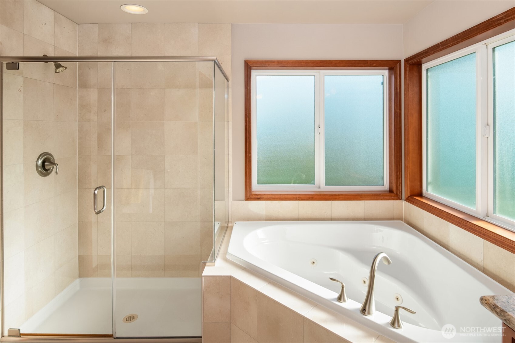 4705 South Oregon Street Seattle, WA 98118 - Photo 20 of 32