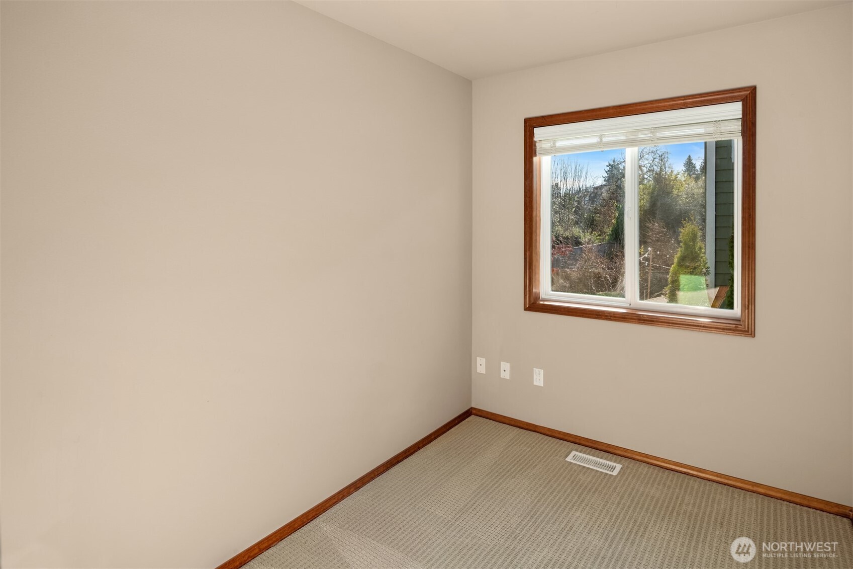 4705 South Oregon Street Seattle, WA 98118 - Photo 25 of 32