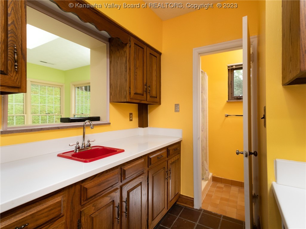 838 Chappell Road Charleston, WV 25304 - Photo 14 of 30 Gallery Image 14