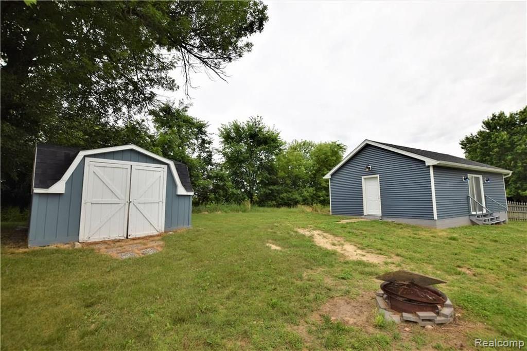 1135 Stonehenge Road Flint, MI 48532 - Photo 19 of 20