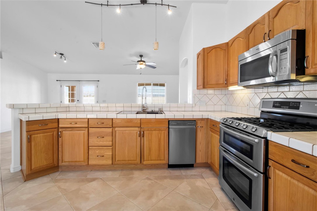 1553 Puma Road Mohave Valley, AZ 86440 - Photo 11 of 41