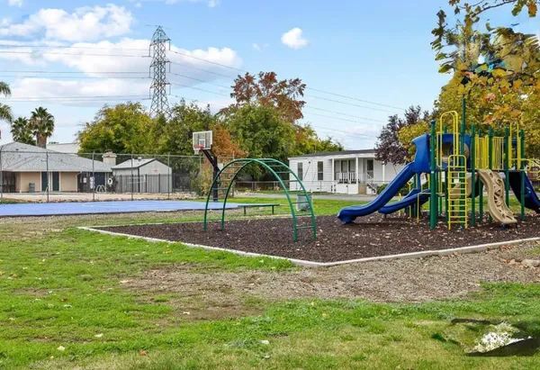 $94,000 | 107 Village Circle, Sacramento, CA 95838