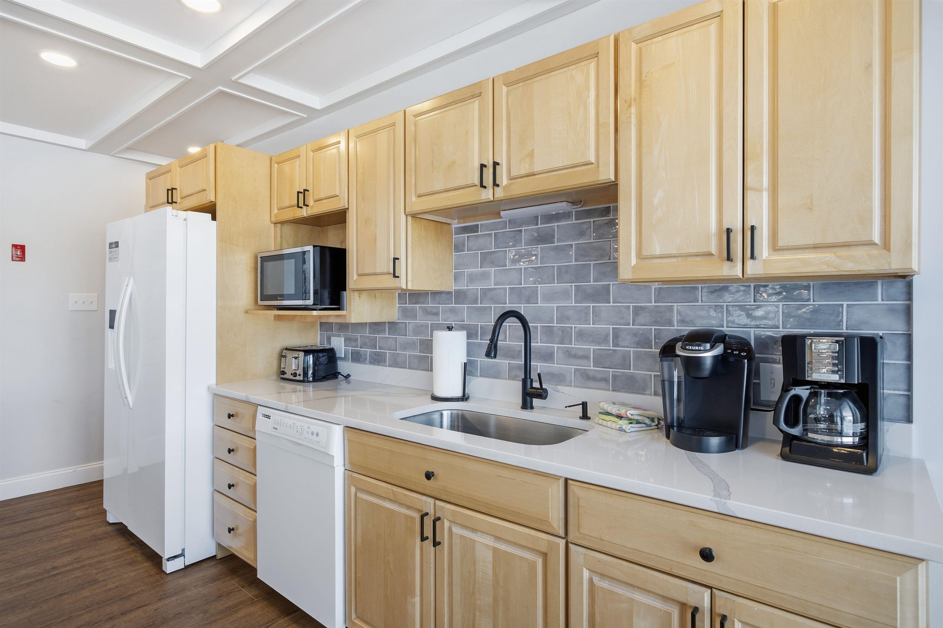 61 Crescent Drive Barnstead, NH 03225 - Photo 18 of 34