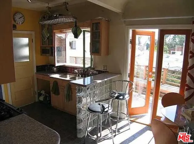 a view of utility room