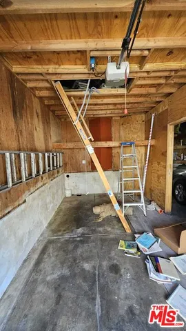 $4,000,000 | 2330 West 2nd Street, Los Angeles, CA 90057